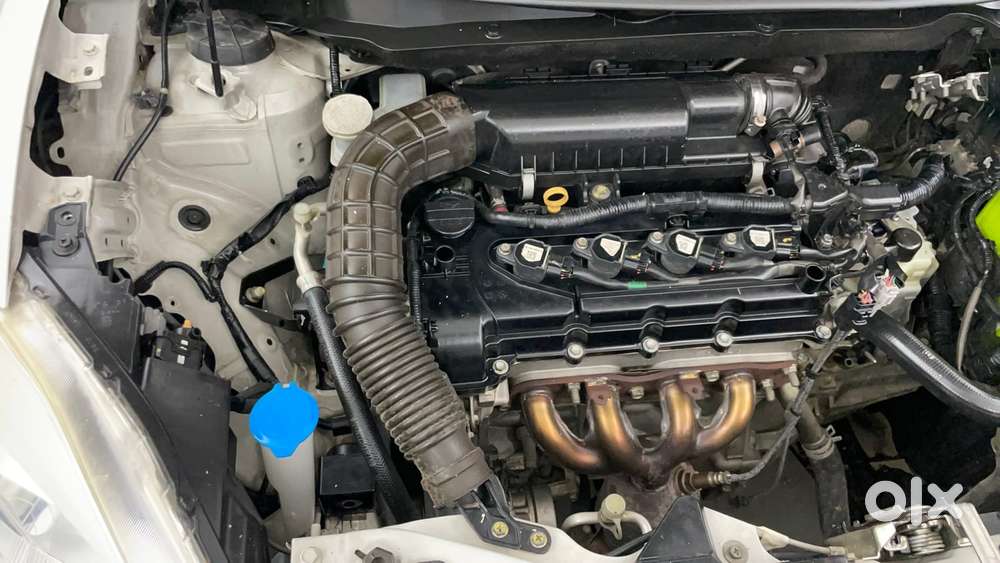 Maruti Suzuki Dzire 1.2 Zxi Amt, 2017, Petrol