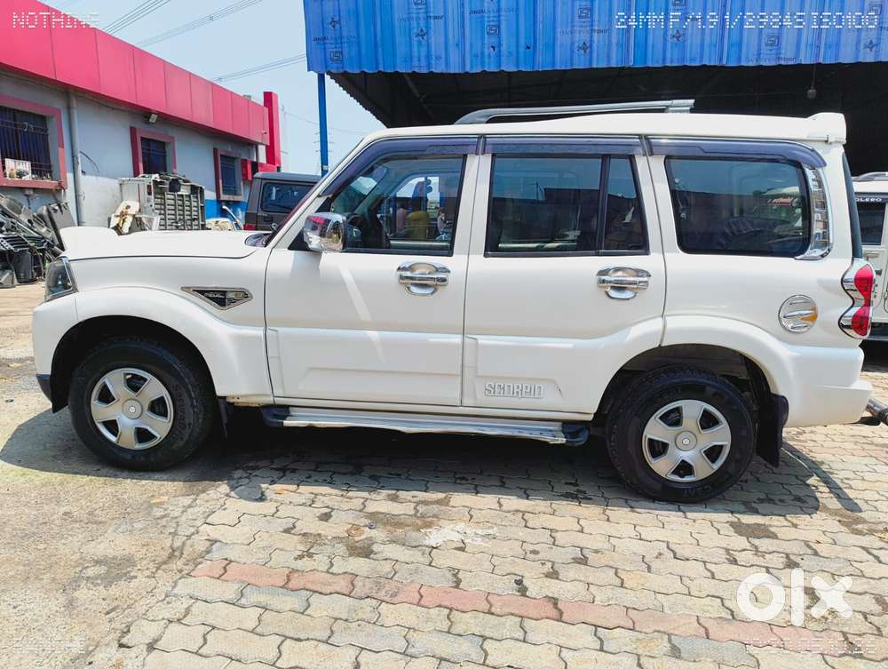 Mahindra Scorpio S3, 2018