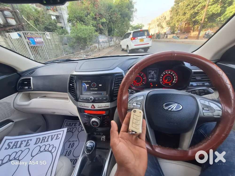 Mahindra Xuv 300 W8 Opsnal Model