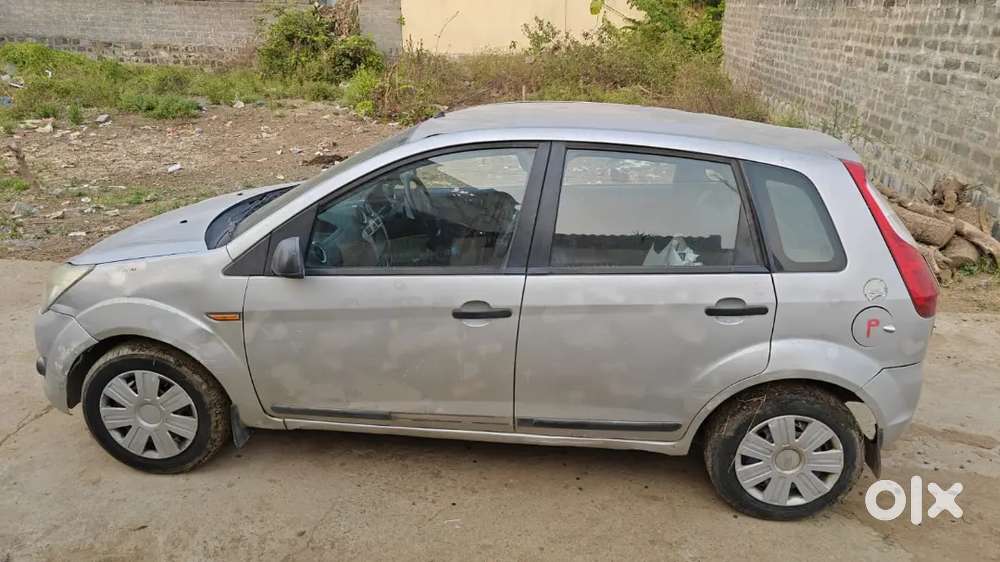 Ford Figo 2010 Petrol 100000 Km Driven