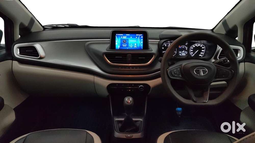 Tata Altroz 1.2 Xt, 2022, Petrol