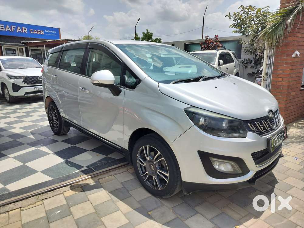 Mahindra Marazzo M8, 2019, Diesel