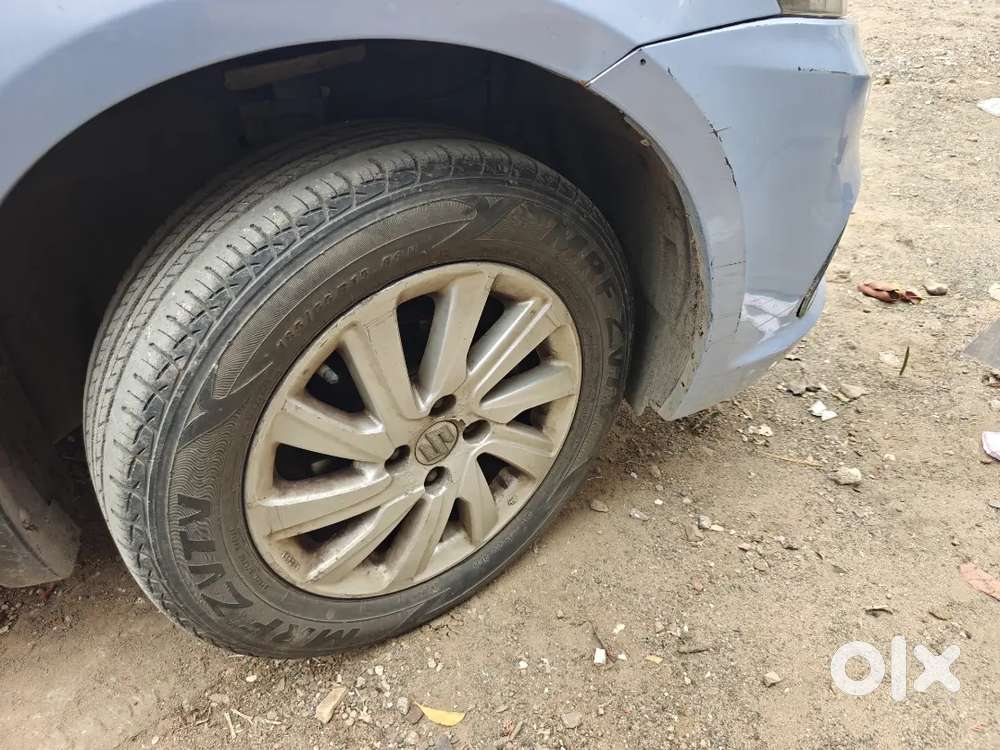 Maruti Suzuki Dzire 1.2 2015