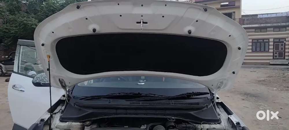 Kia Carens 2023 Diesel 90000 Km Driven