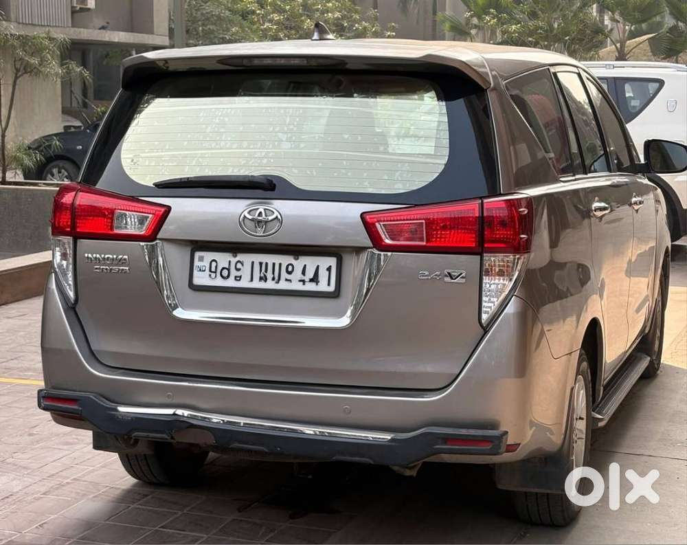 Toyota Innova Crysta