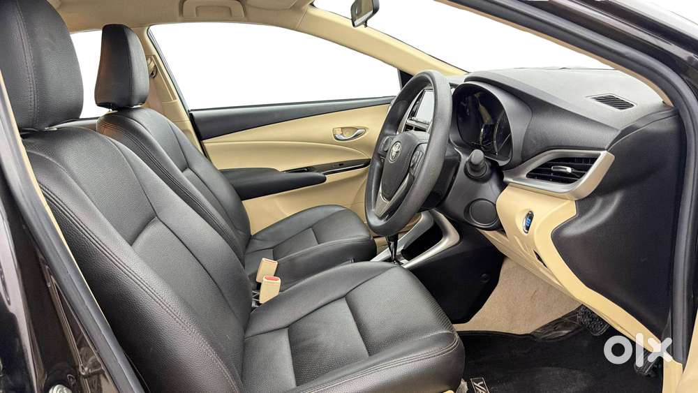 Toyota Yaris G Cvt, 2019, Petrol