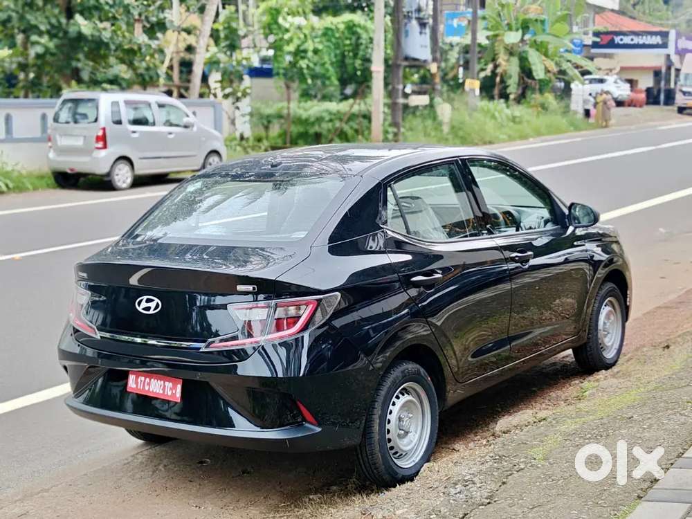 Hyundai Aura Prime Sd Kappa Bi-fuel (petrol + Factory-fitted Cng)