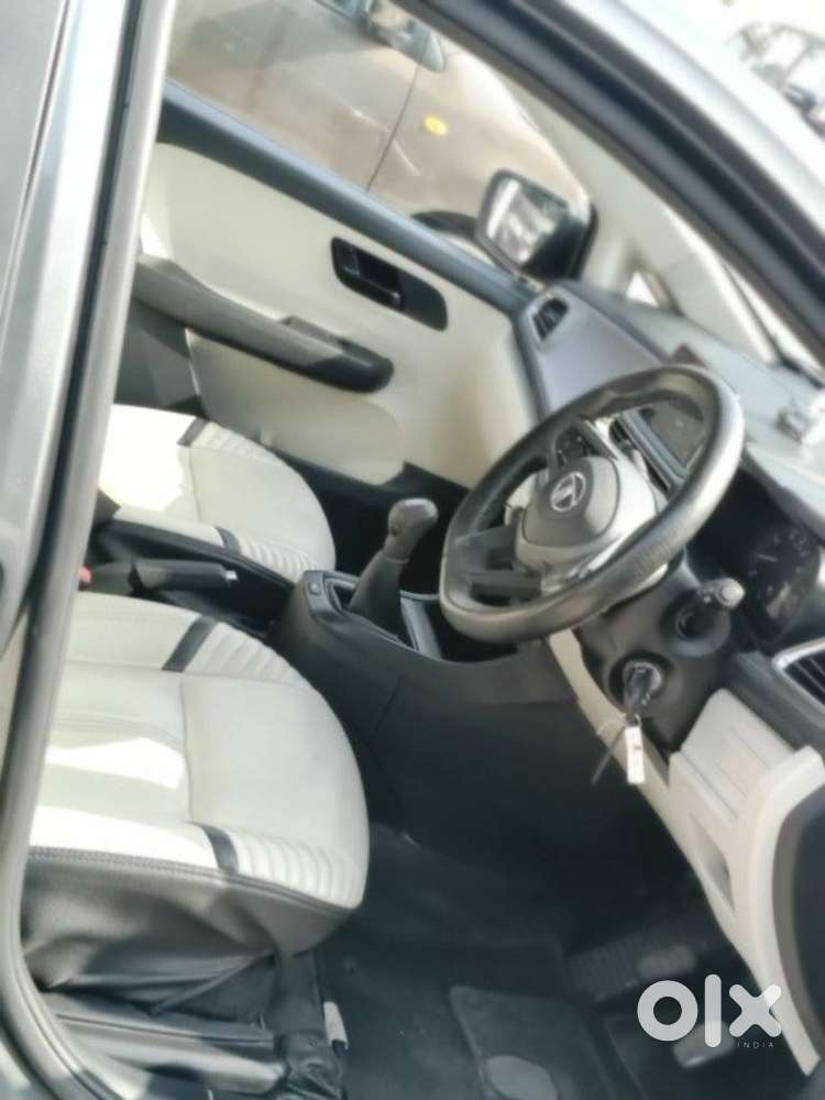 Tata Altroz 1.2 Xm, 2022, Petrol