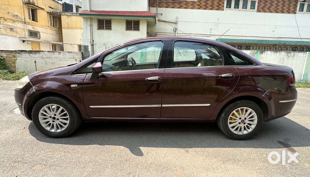 Fiat Linea Emotion (diesel), 2010, Diesel