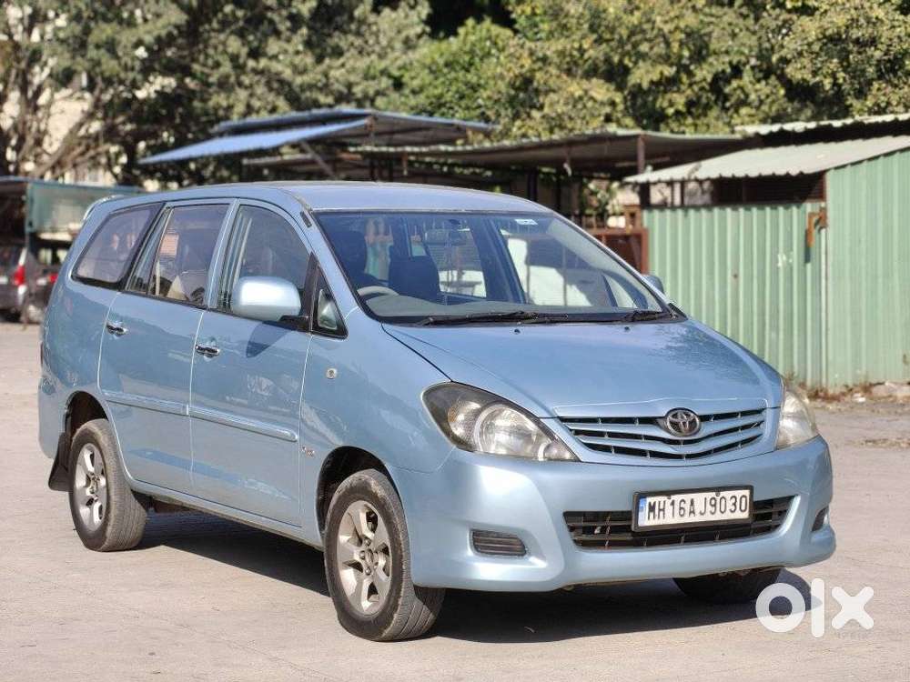 Toyota Innova 2004-2011 2.5 G4 Diesel 8-seater, 2011, Diesel