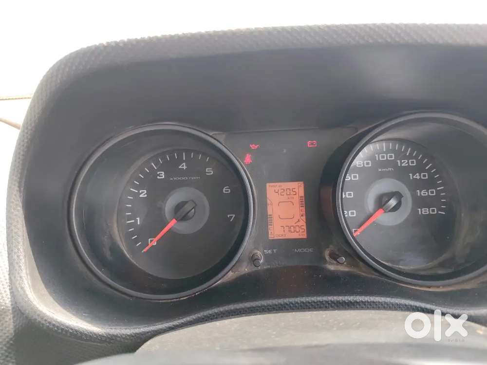 Mahindra Tuv 300 Plus