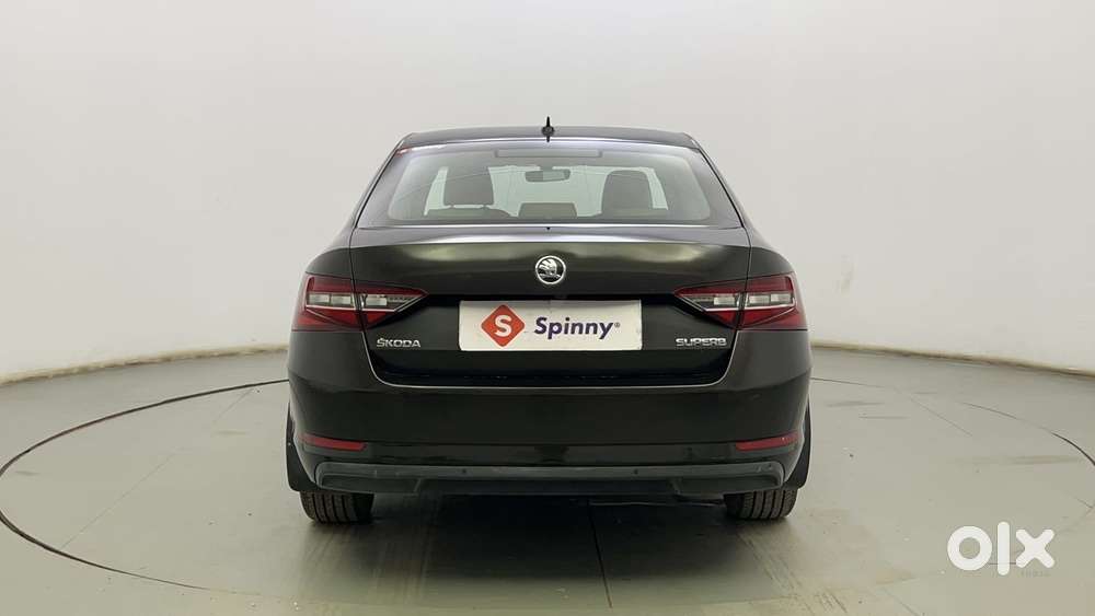 Skoda Superb [2014-2016] 1.8 Style Tsi At, 2018, Petrol