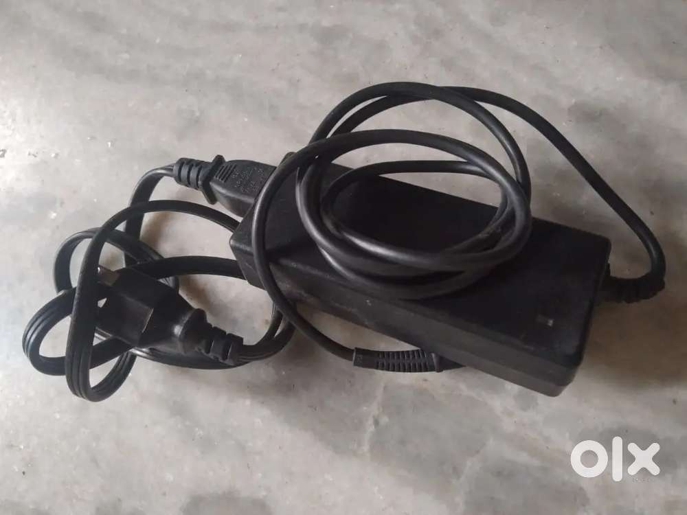 Del Laptop charger, battery & mouse