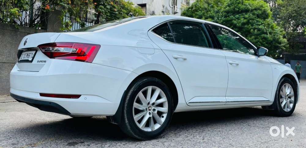 Skoda Superb 2.0 Tsi At L&k, 2019, Petrol