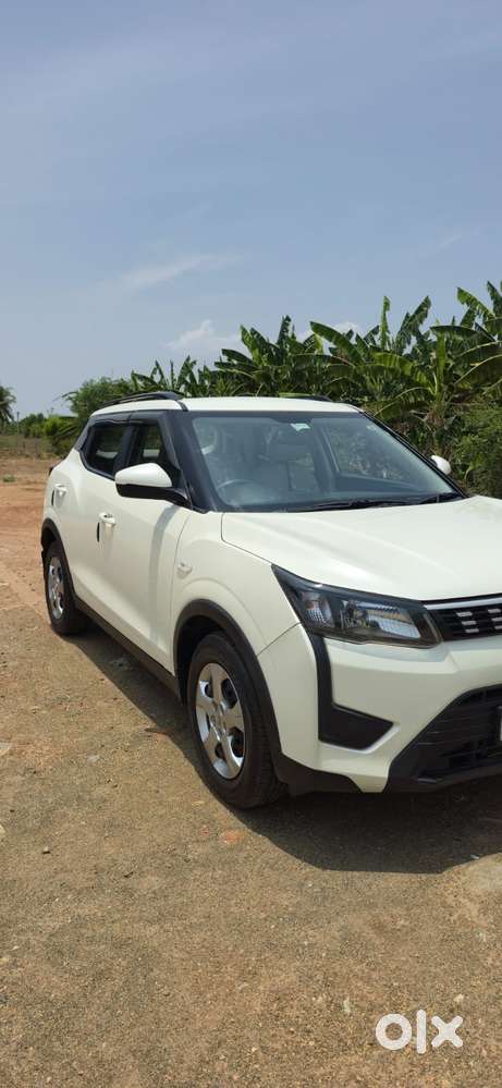 Mahindra Xuv300 1.2 W6 Amt Petrol, 2022, Petrol