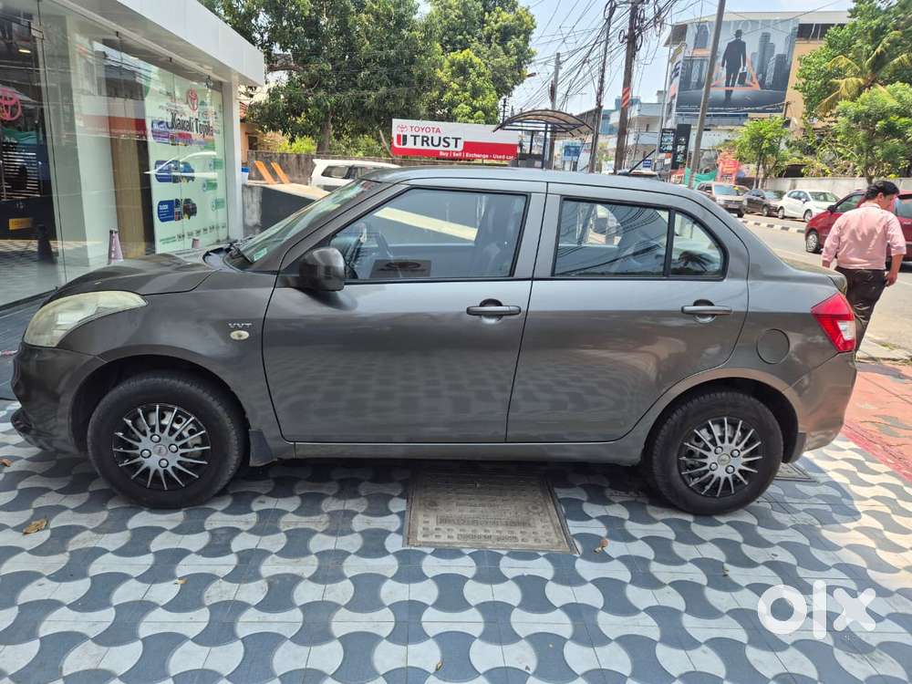 Maruti Suzuki Dzire 1.2 Lxi, 2016, Petrol