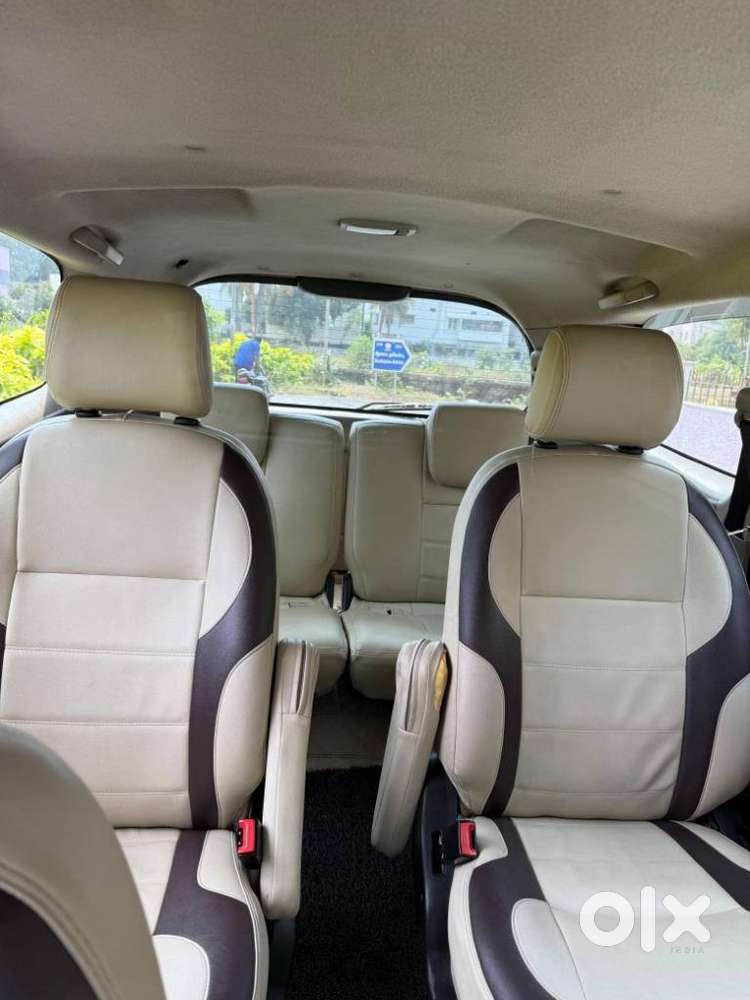 Toyota Innova 2.5 Z Diesel 7 Seater, 2015, Diesel