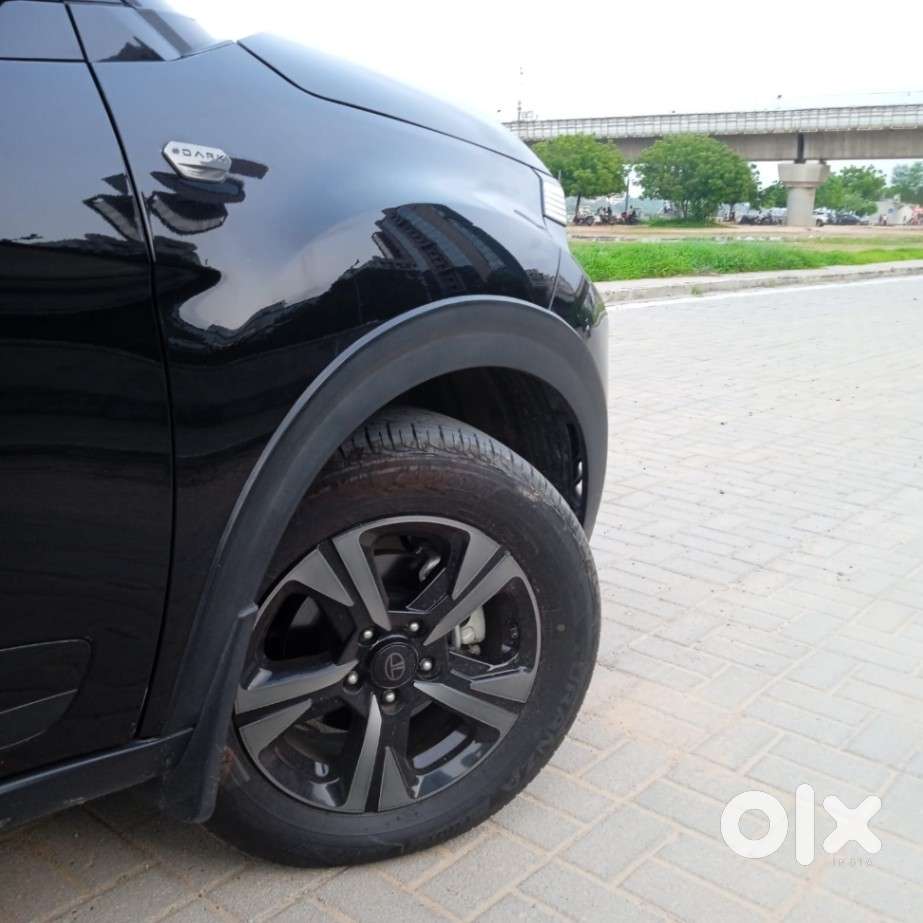 Tata Nexon Fearless Plus (ps) 1.2 Petrol Dca (adas) Red Dark Edition..
