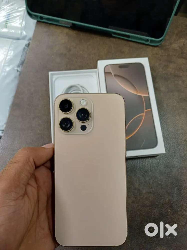 Iphone 16 pro 256gb storage white colour battery health 98% WITH Bill