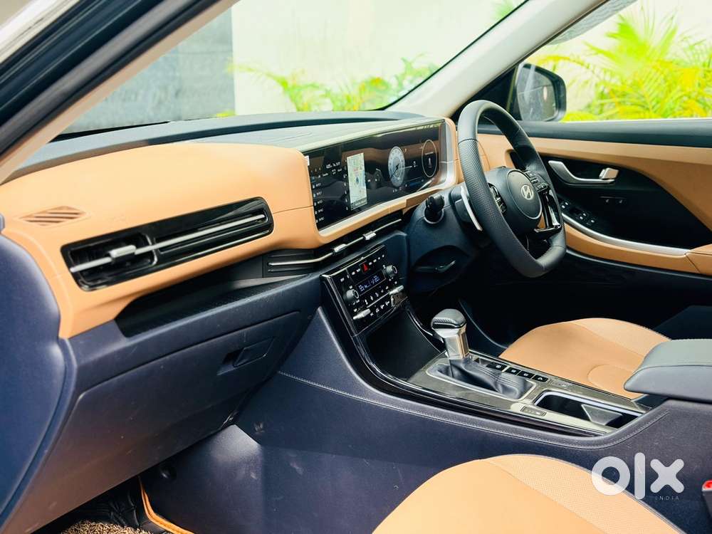 Hyundai Alcazar 2025 Petrol Signature