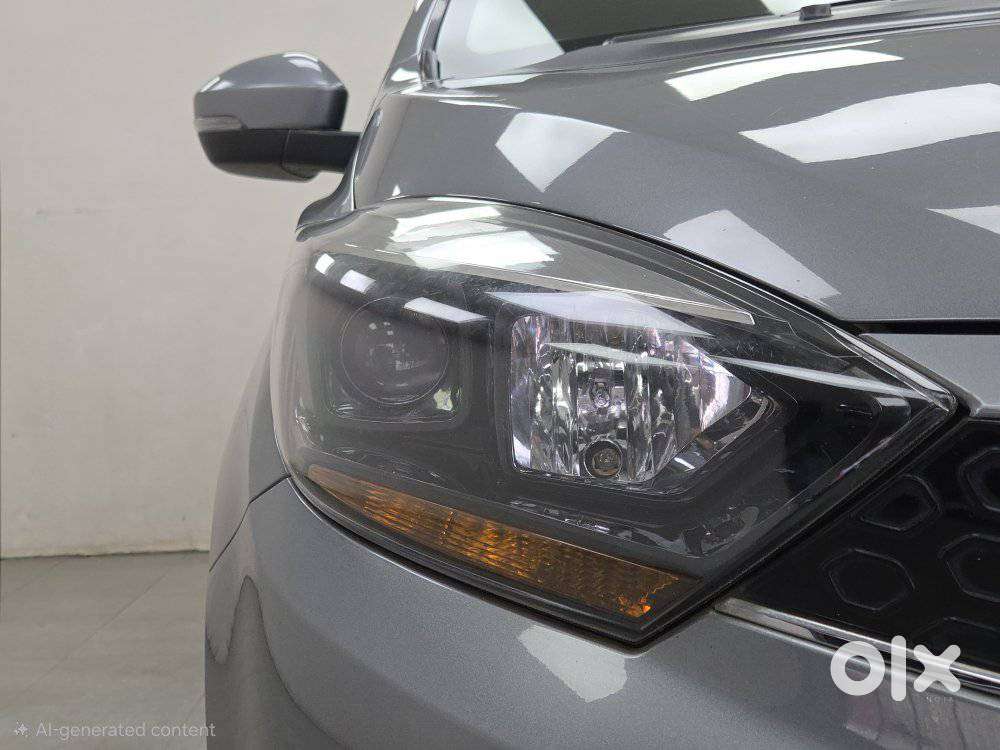 Tata Tigor Xza, 2018, Petrol