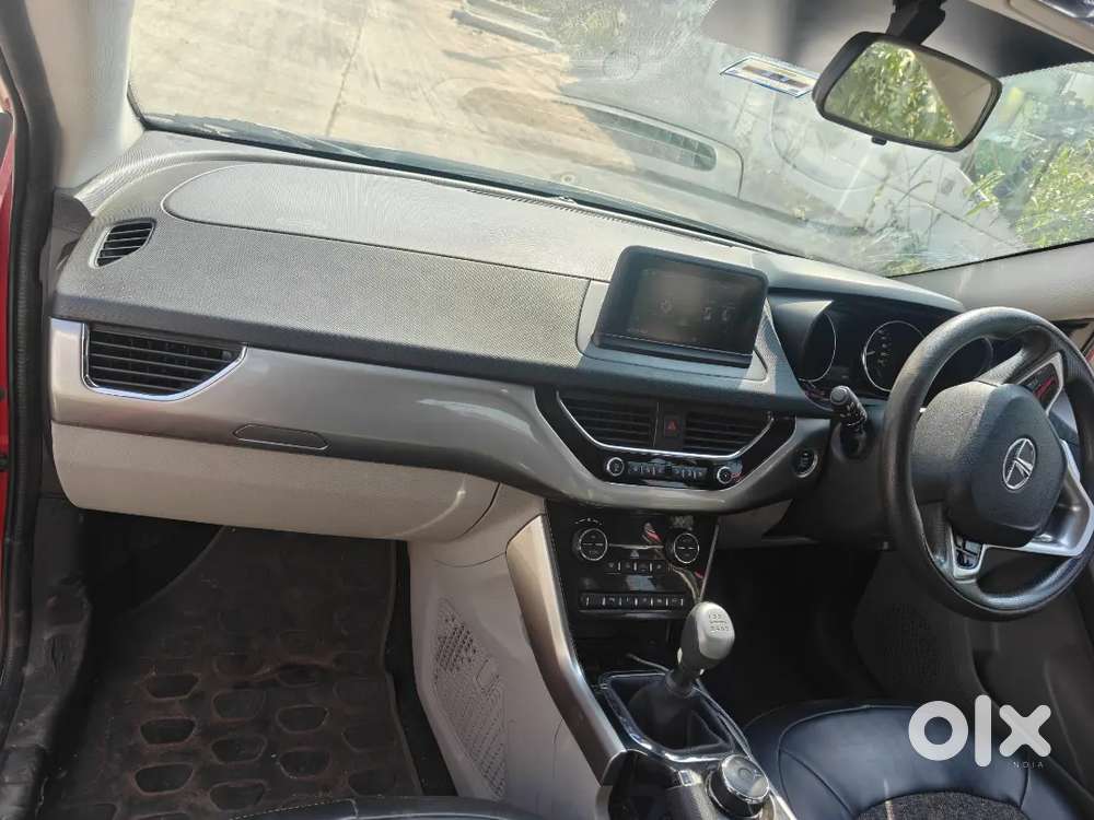 Tata Nexon 1.5 Petrol Manual 2017