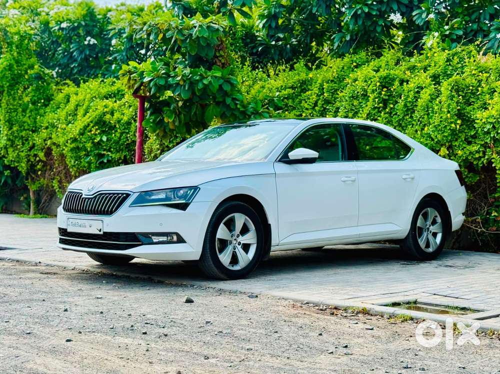 Skoda Superb Style 1.8 Tsi Mt, 2018, Petrol