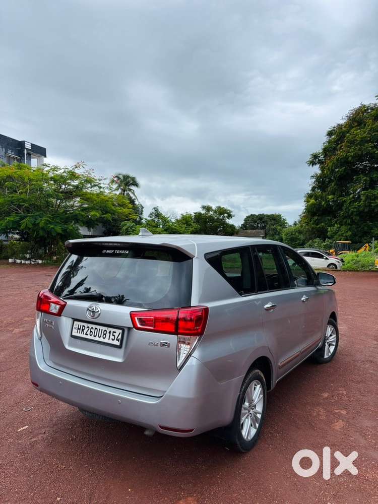Toyota Innova Crysta 2018 Car