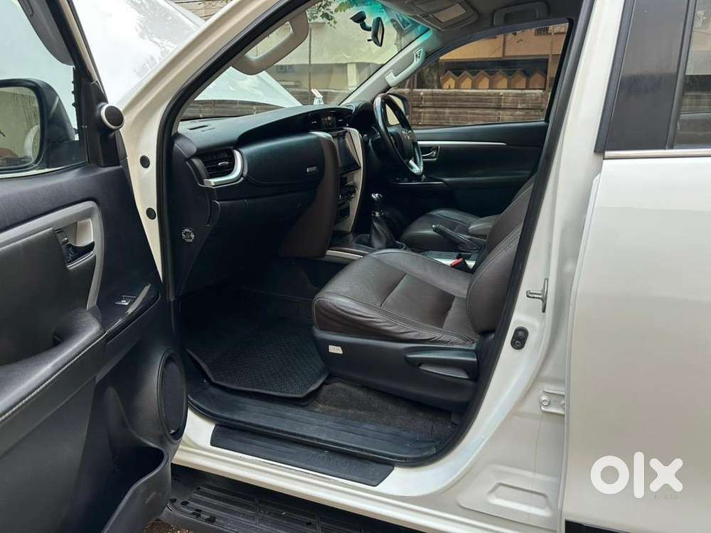 Toyota Fortuner 4*2