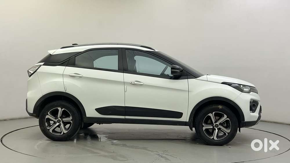 Tata Nexon 1.5 Revotorq Xza Plus S Amt, 2023, Petrol