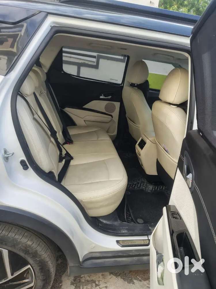 Mahindra Xuv300 2024 Diesel 25000 Km Driven