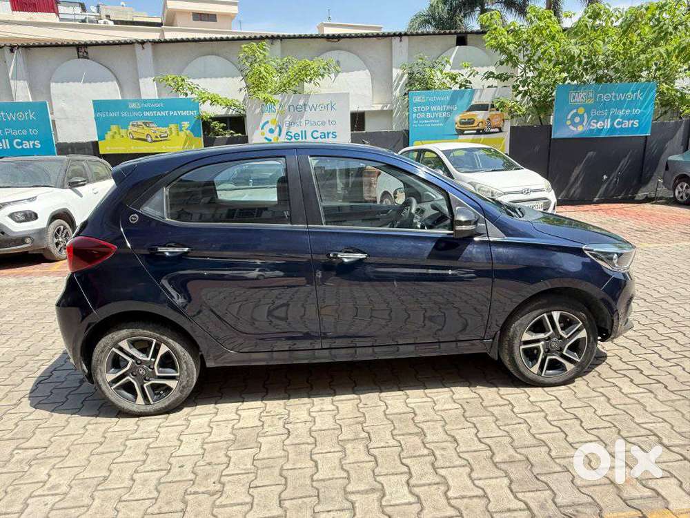 Tata Tiago, 2023, Petrol