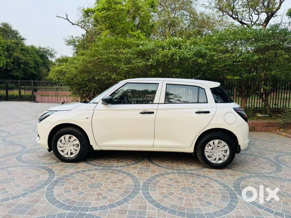Maruti Suzuki Swift Lxi Optional-o, 2025, Petrol