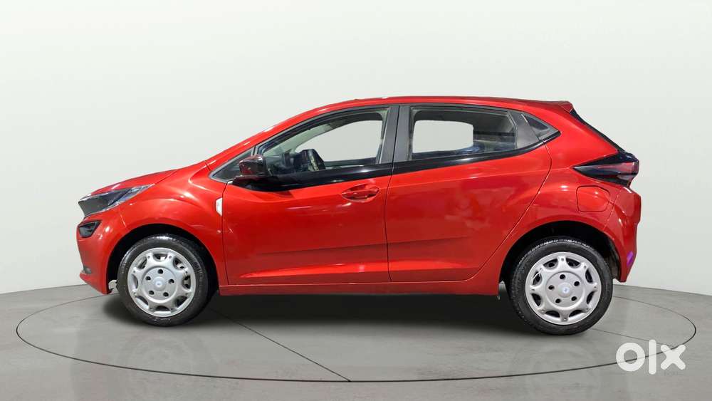 Tata Altroz 1.2 Xm Plus, 2022, Petrol