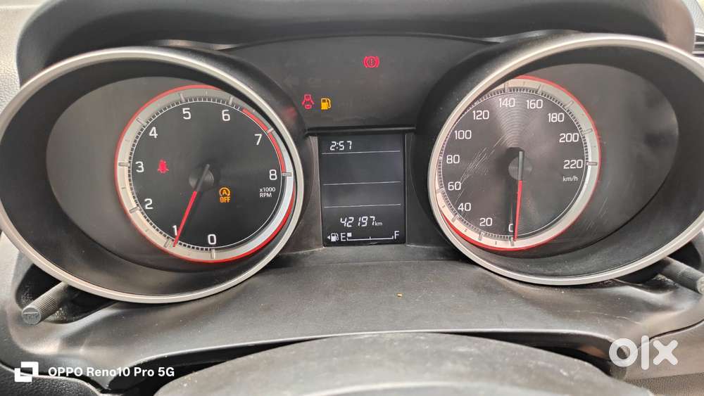 Maruti Suzuki Swift Vxi + Manual, 2022, Petrol