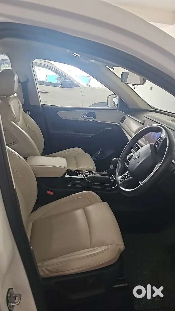 Mahindra Xuv700 2024 Petrol 41000 Km Driven