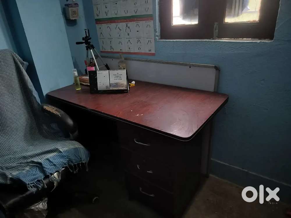 Office Table nad Chair on Sale