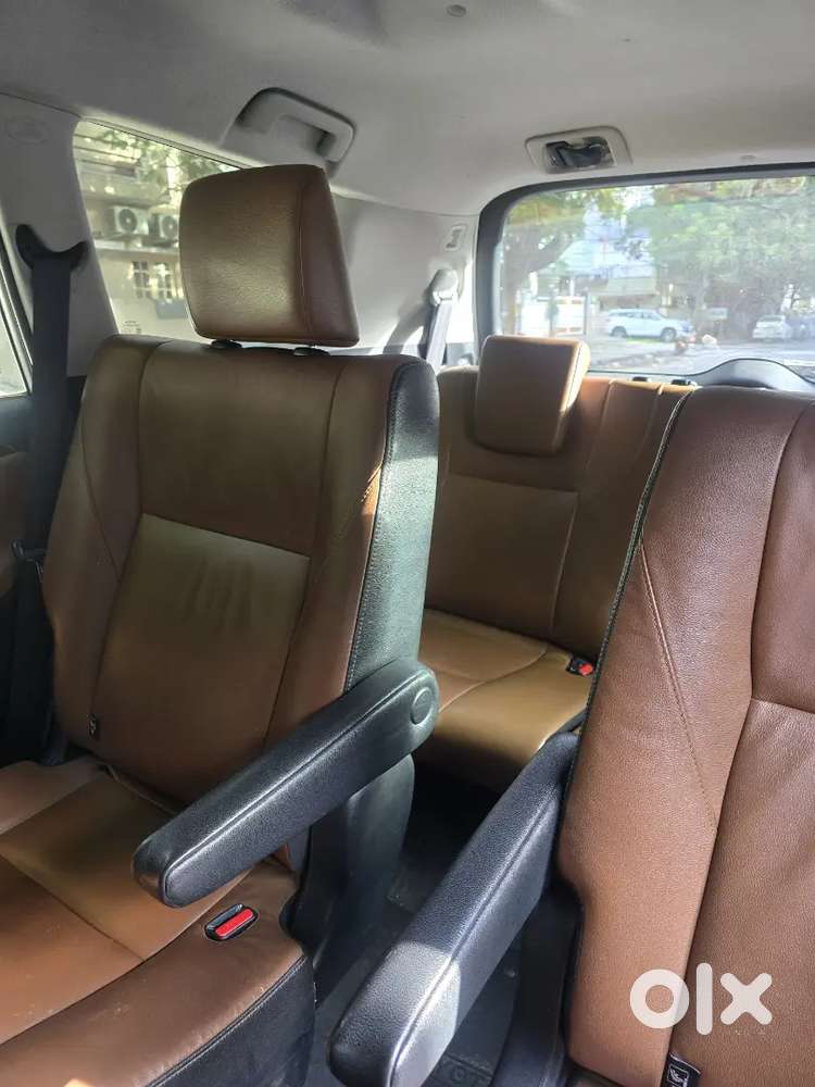 Toyota Innova Crysta Automatic Diesel 2016