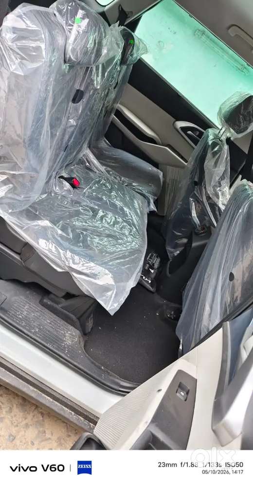 Kia Carens Clavis 2026 Model 7-seater