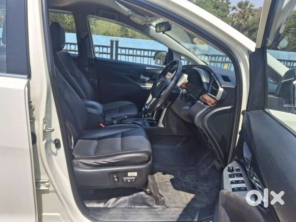 Toyota Innova Crysta 2.8 At Touring Sport, 2017, Diesel