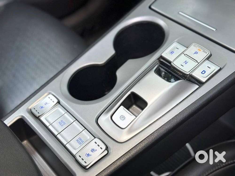 Hyundai Kona Electric Premium Dual Tone, 2022, Electric
