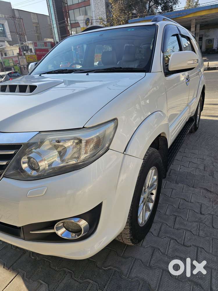 Toyota Fortuner 3.0 4x2 Automatic, 2014, Diesel