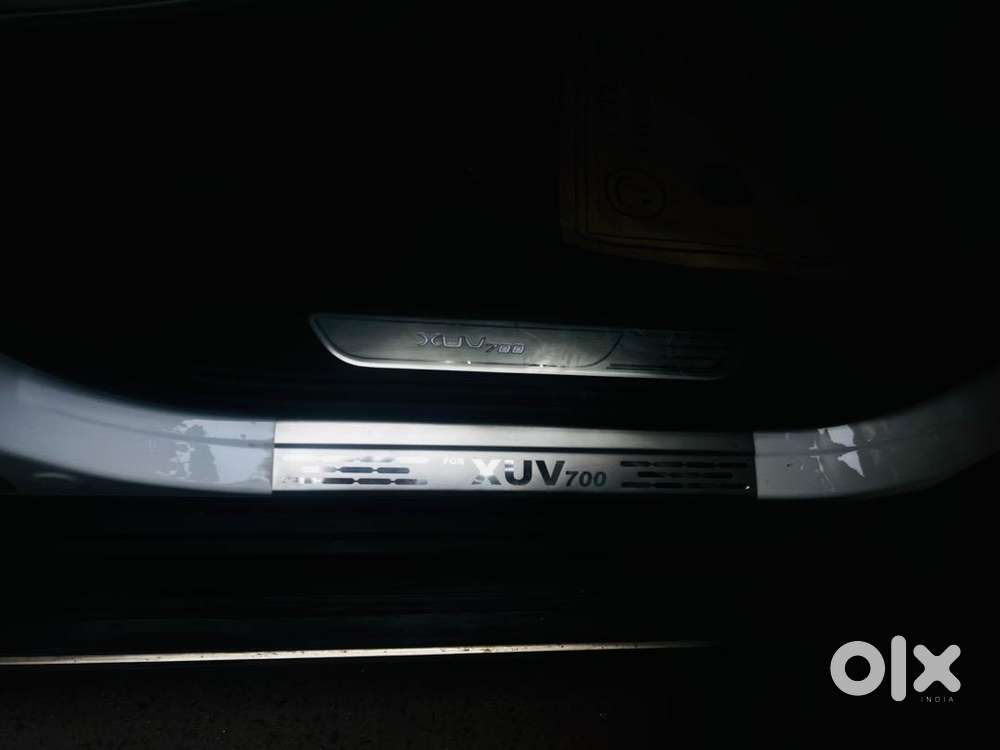 Mahindra Xuv700 7seater Luxury Top Model Petrol 2022 Automatic