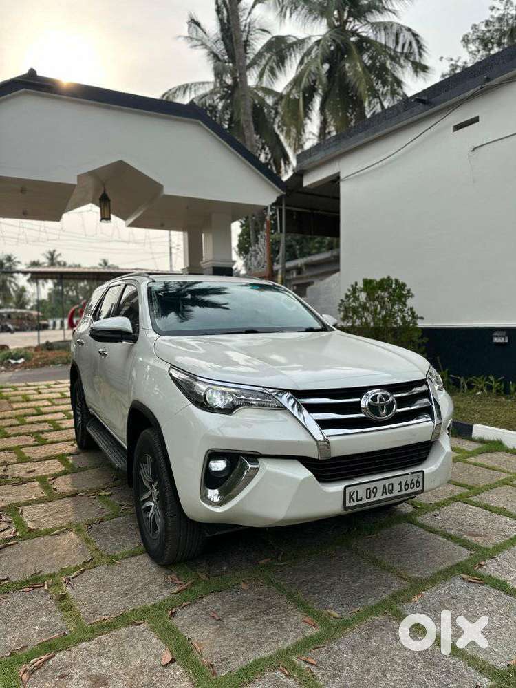 Toyota Fortuner 3.0 4x2 Automatic, 2018, Diesel