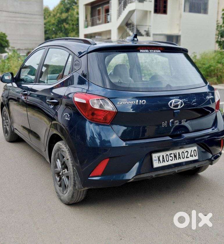 Hyundai Grand I10 Sportz (o) 1.2 At Vtvt, 2019, Petrol
