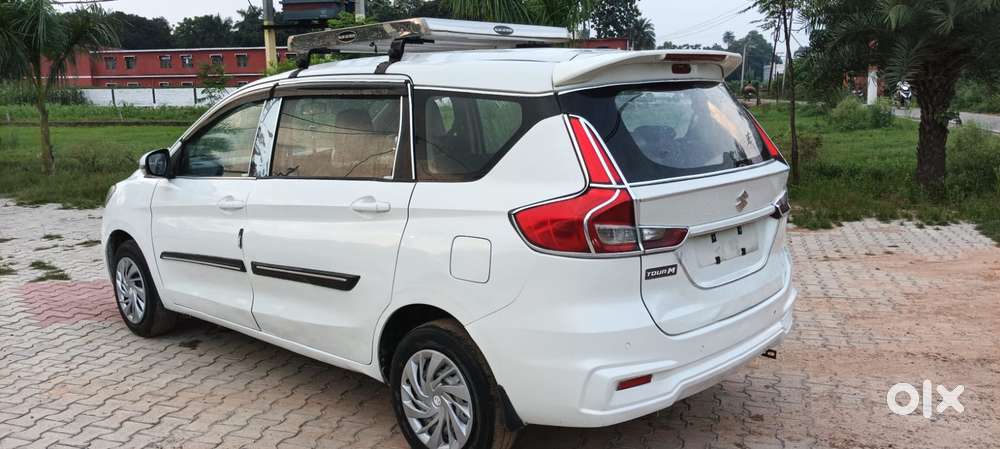 Maruti Suzuki Ertiga 1.5 Vxi, 2019, Cng & Hybrids