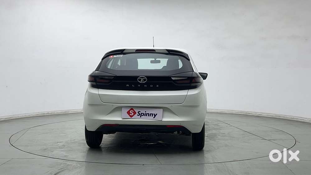 Tata Altroz 1.2 Xe, 2021, Petrol