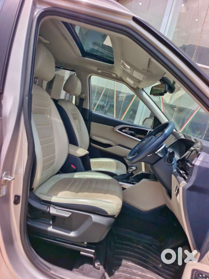Kia Carens 1.4 Luxury Plus Dct 7 Str, 2022, Petrol
