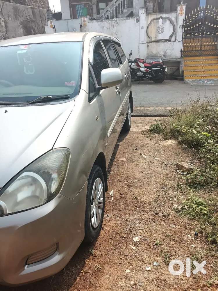 Toyota Innova 2007 Diesel 470000 Km Driven