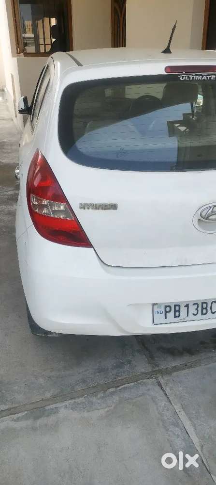 Hyundai I20 2011 Diesel Well Maintained, Owner Defence Personal